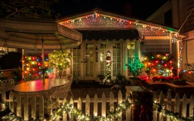 Designing Outdoor Christmas Lights Without Going Overboard