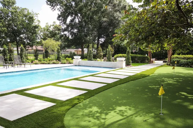 Landry project — Pool construction · Putting green · Fountain courtyard