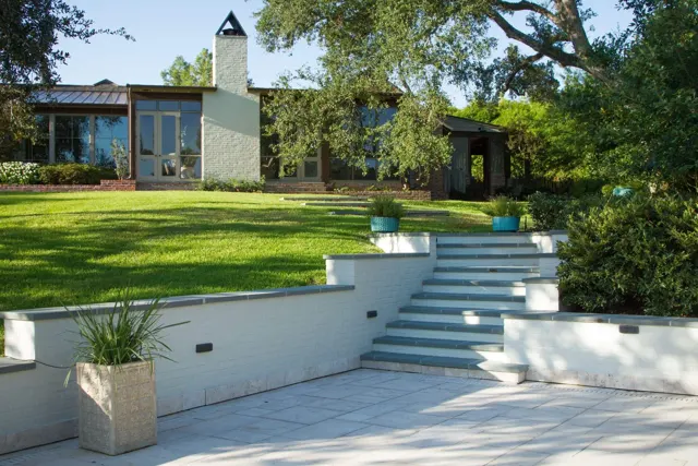 Riverfront Residence landscape project — photo 3