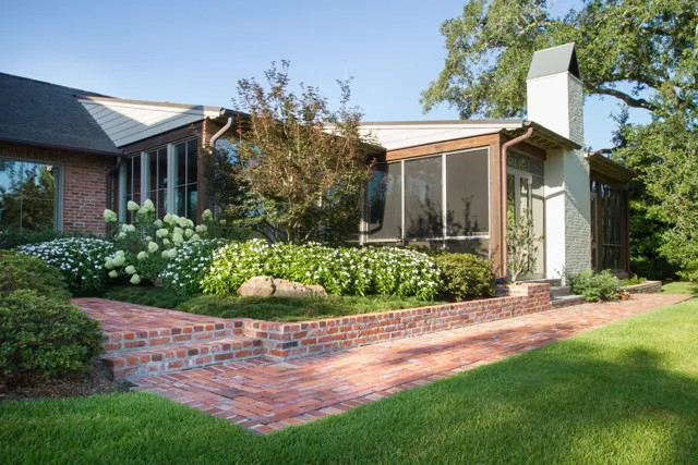 Riverfront Residence landscape project — photo 14