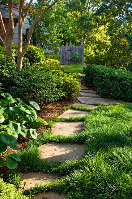 Riverfront Residence landscape project — photo 28
